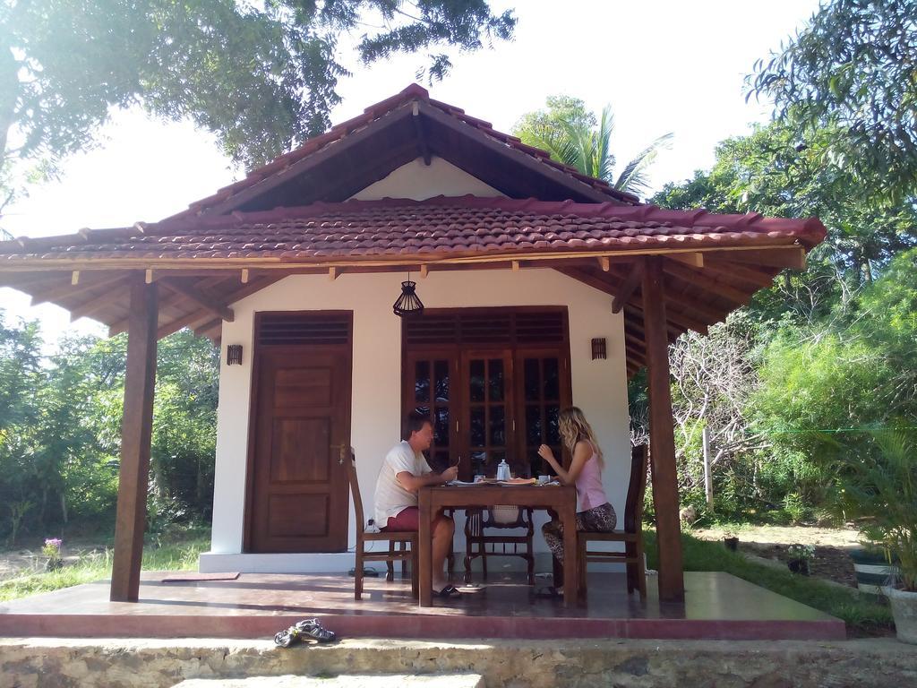 King'S Elephant Cabanas & Restaurant Tangalle Buitenkant foto
