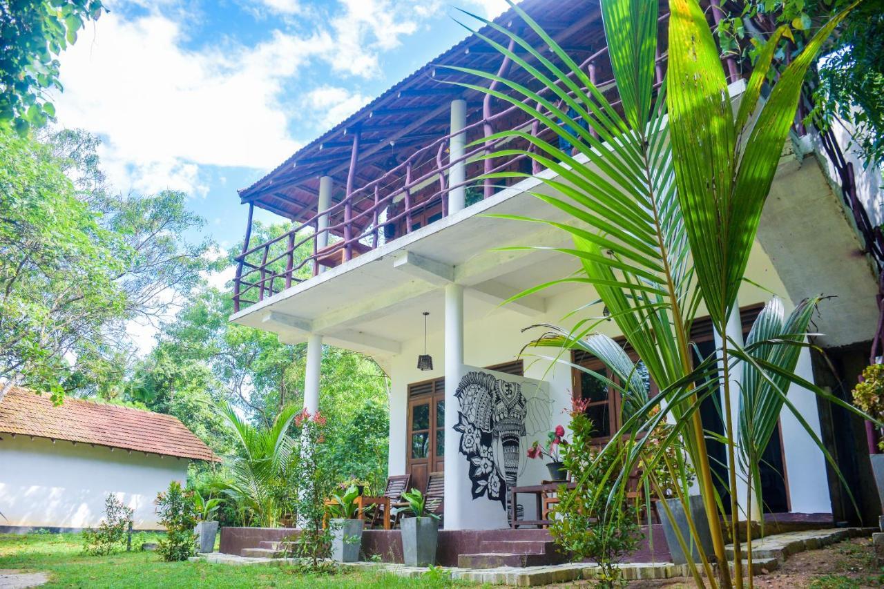 King'S Elephant Cabanas & Restaurant Tangalle Buitenkant foto