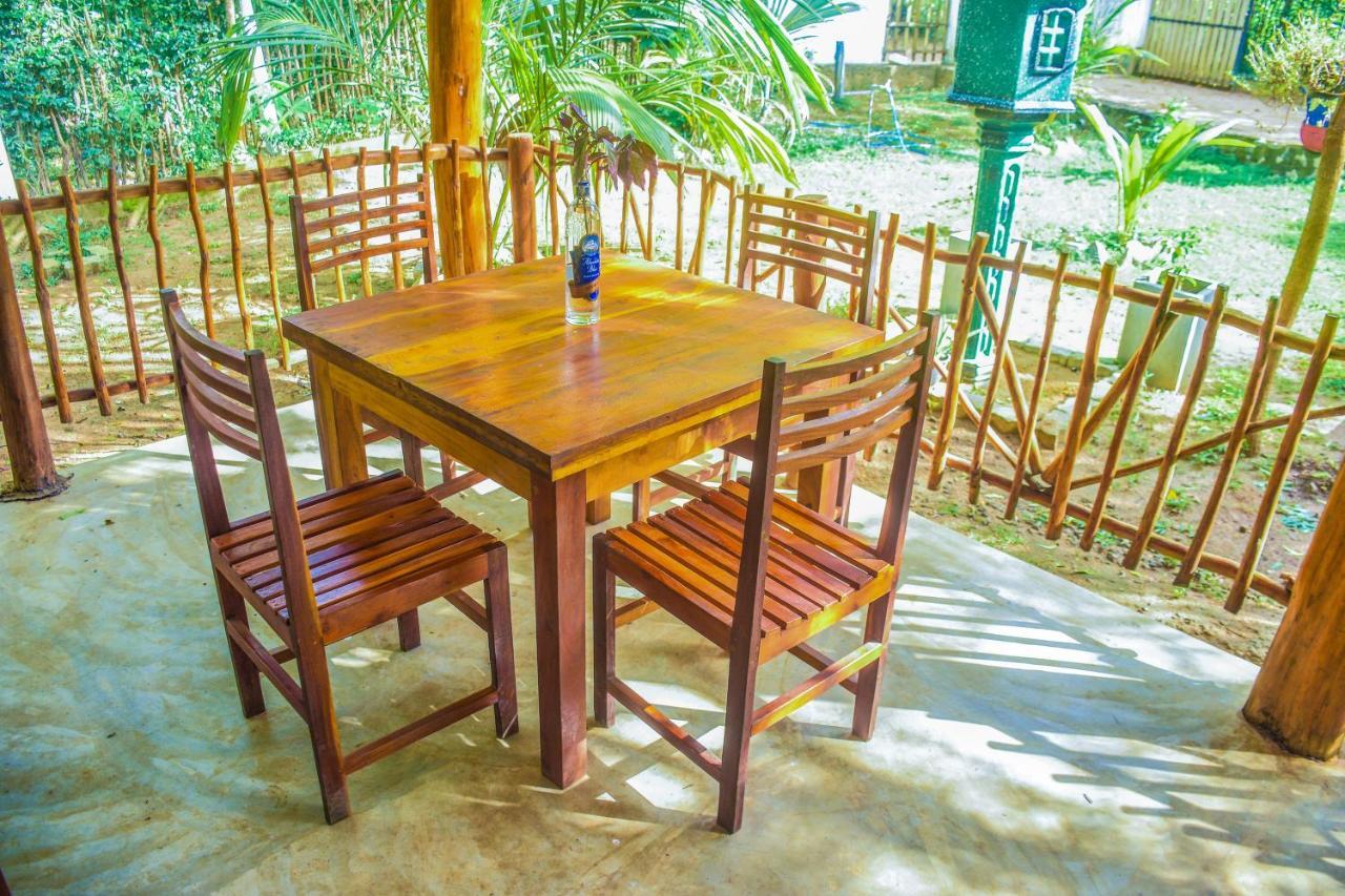 King'S Elephant Cabanas & Restaurant Tangalle Buitenkant foto